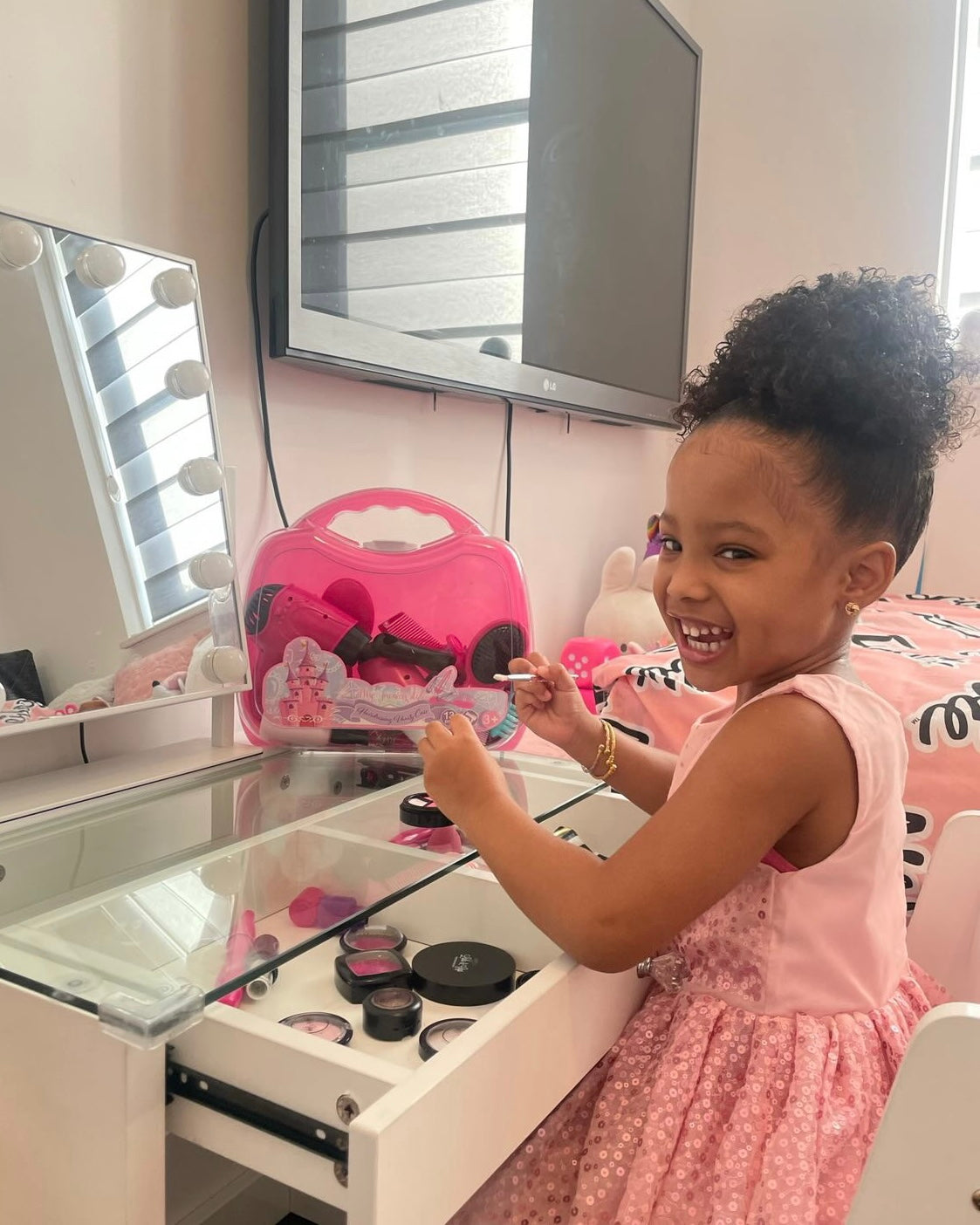Vanity Station Mini me