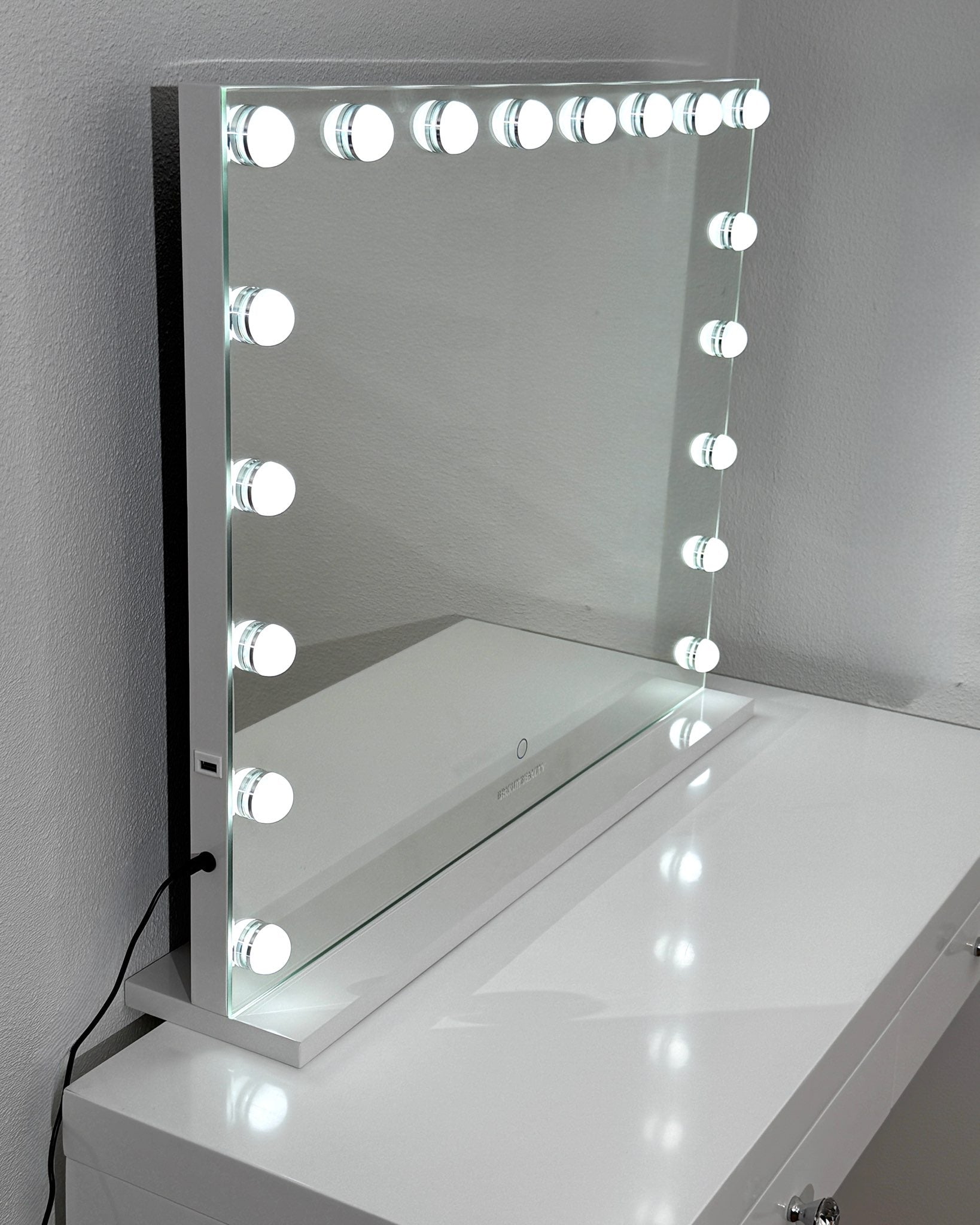 The Namira mirror XL