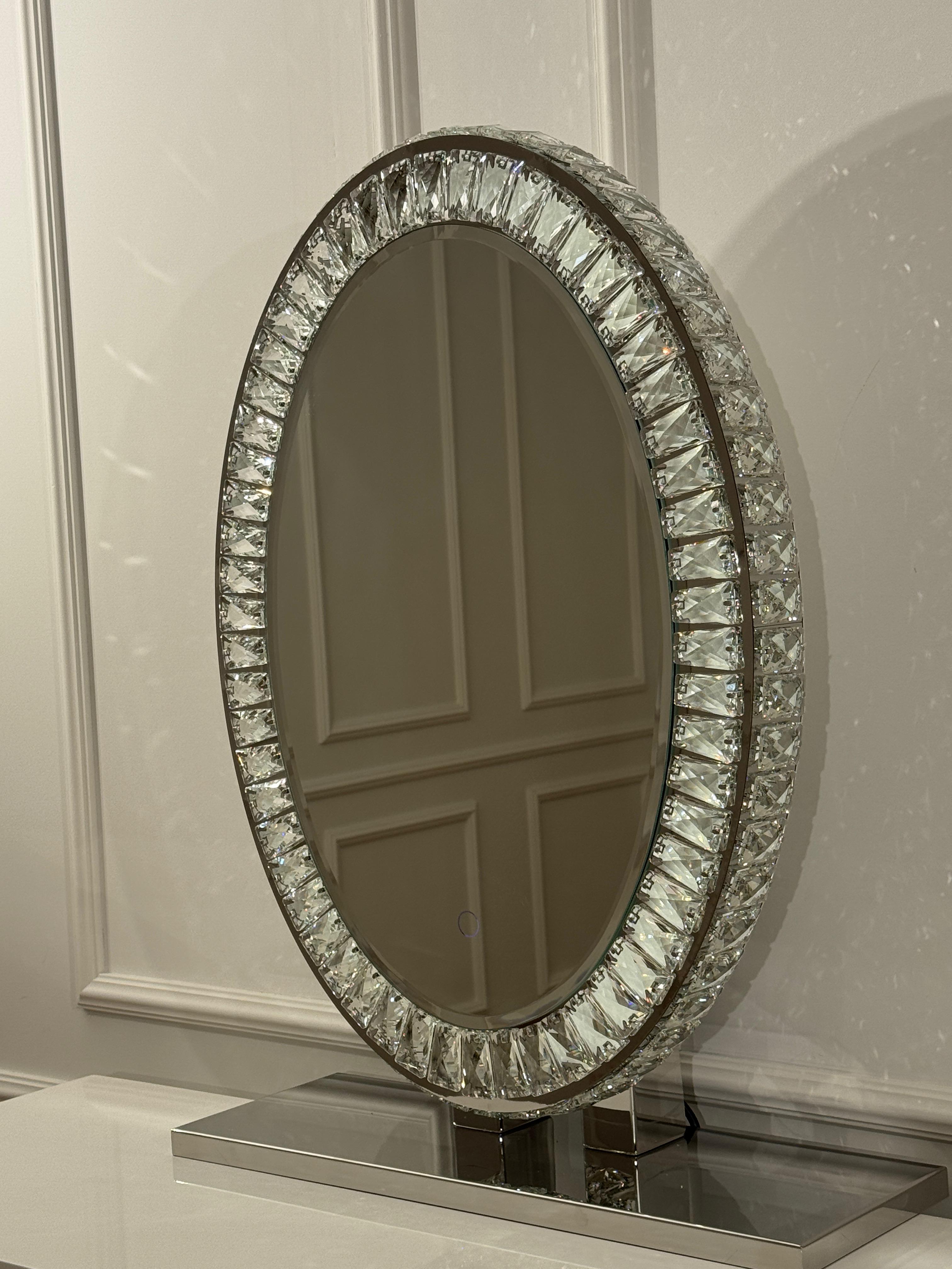 The Huda XL mirror