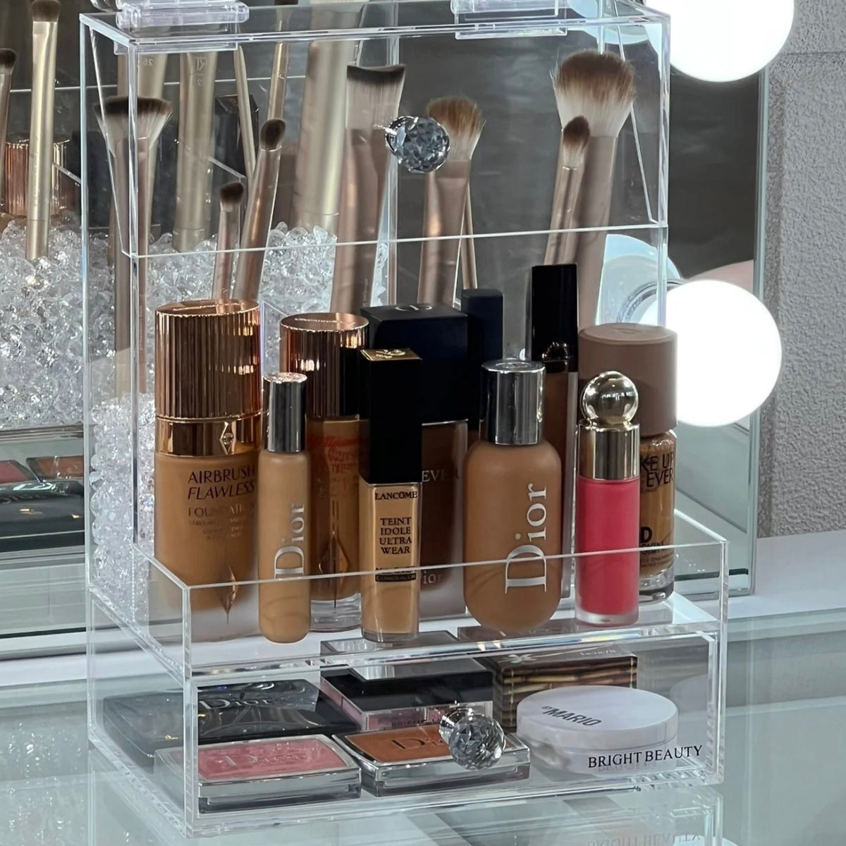 The Make-up base organizer