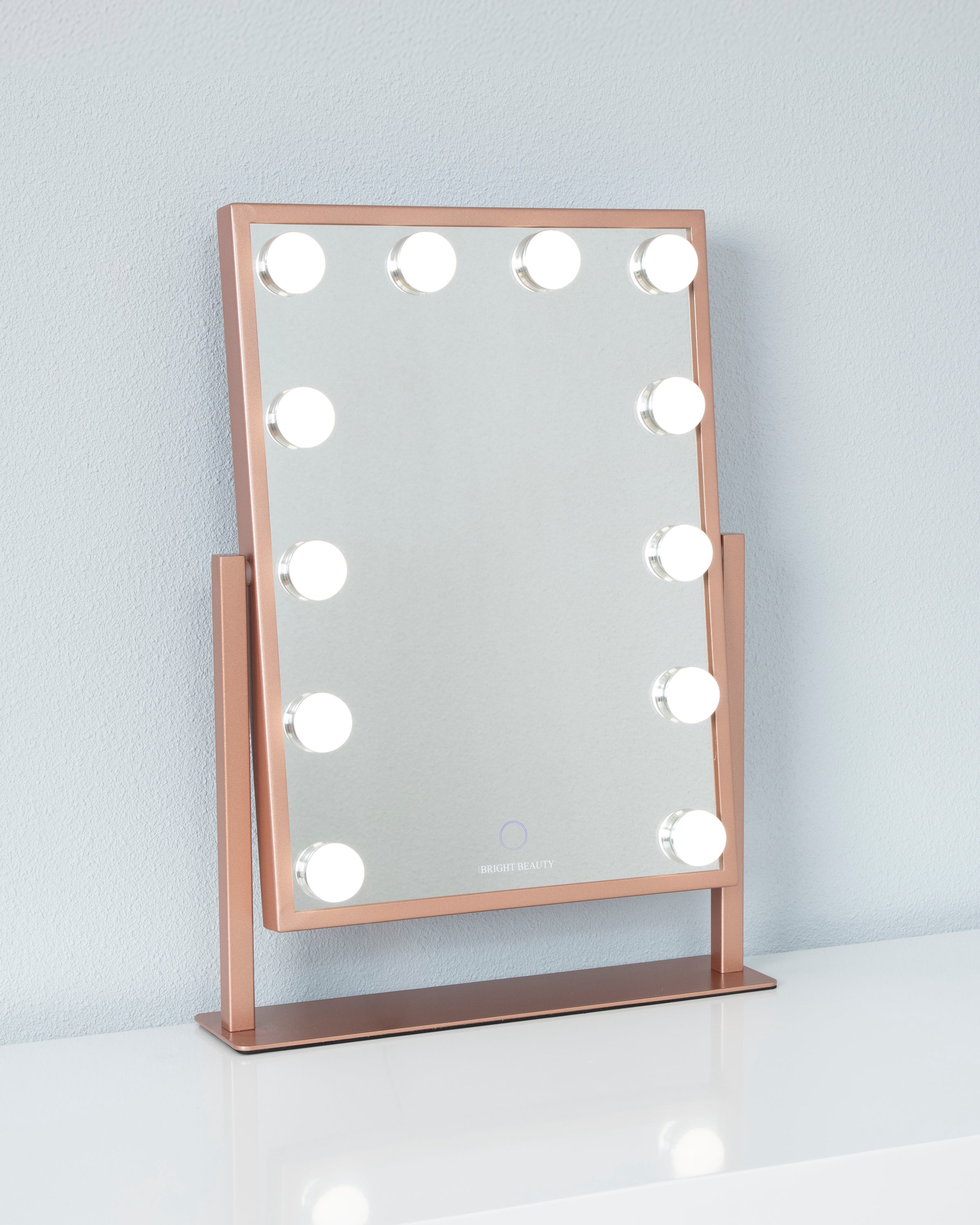The Nina mirror
