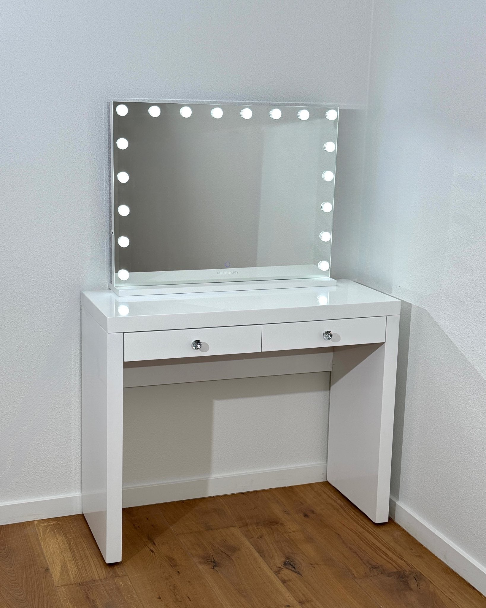 The Namira mirror XL
