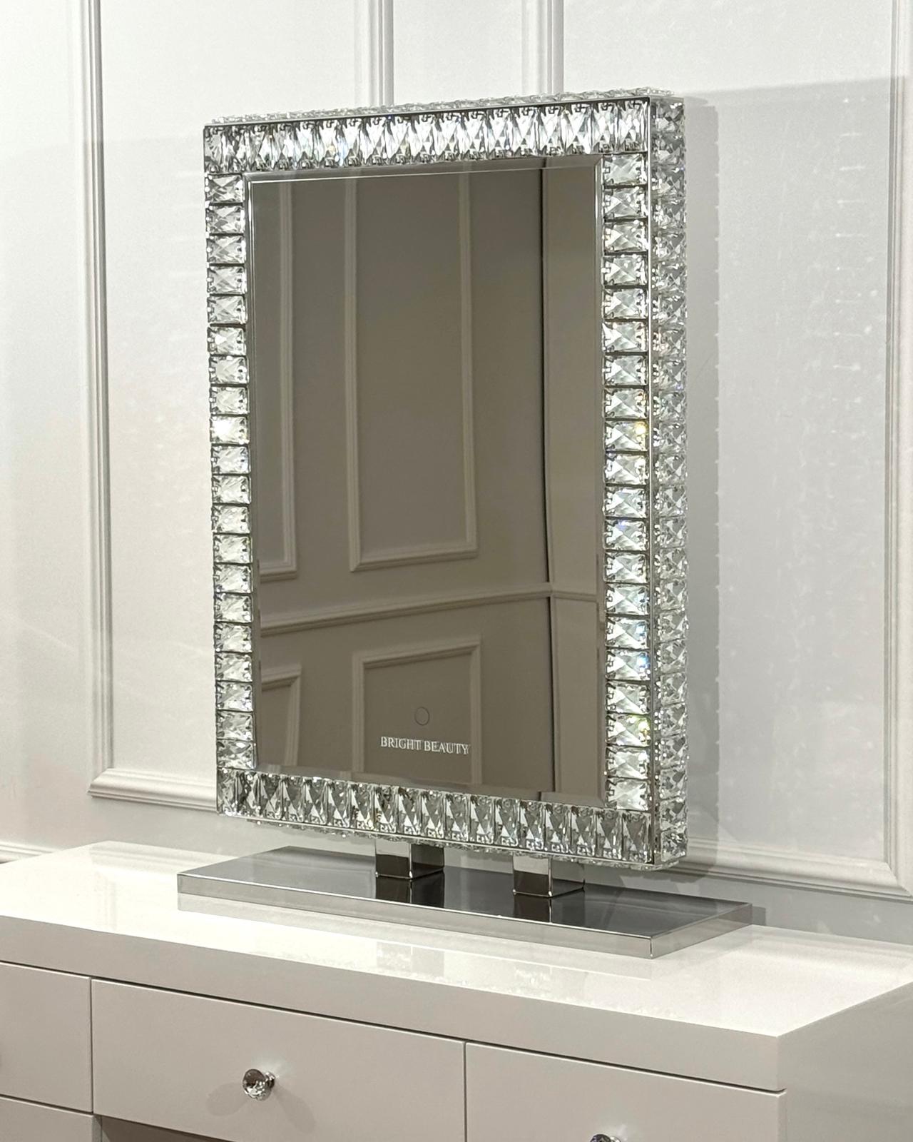 The Yasmin mirror