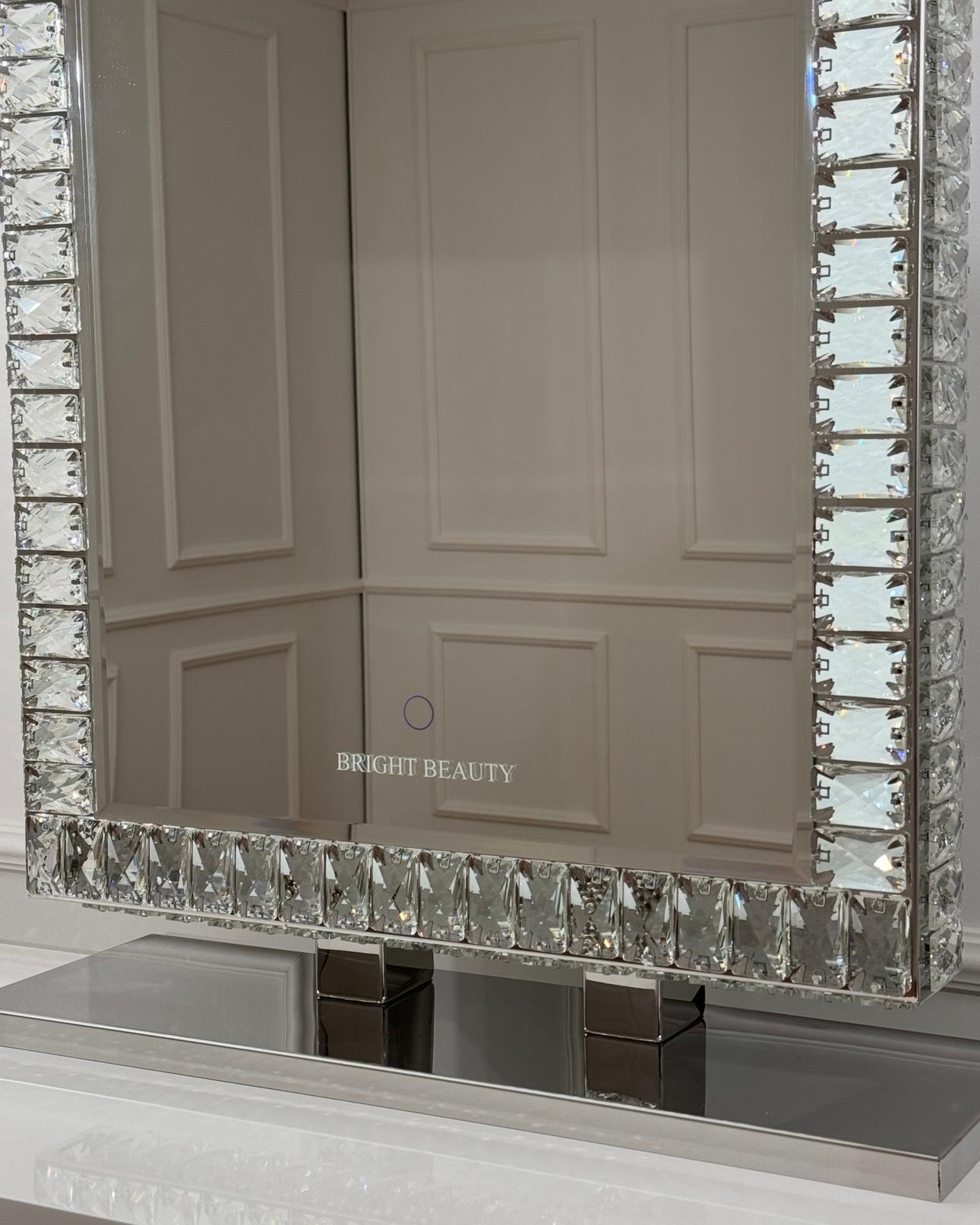 The Yasmin mirror