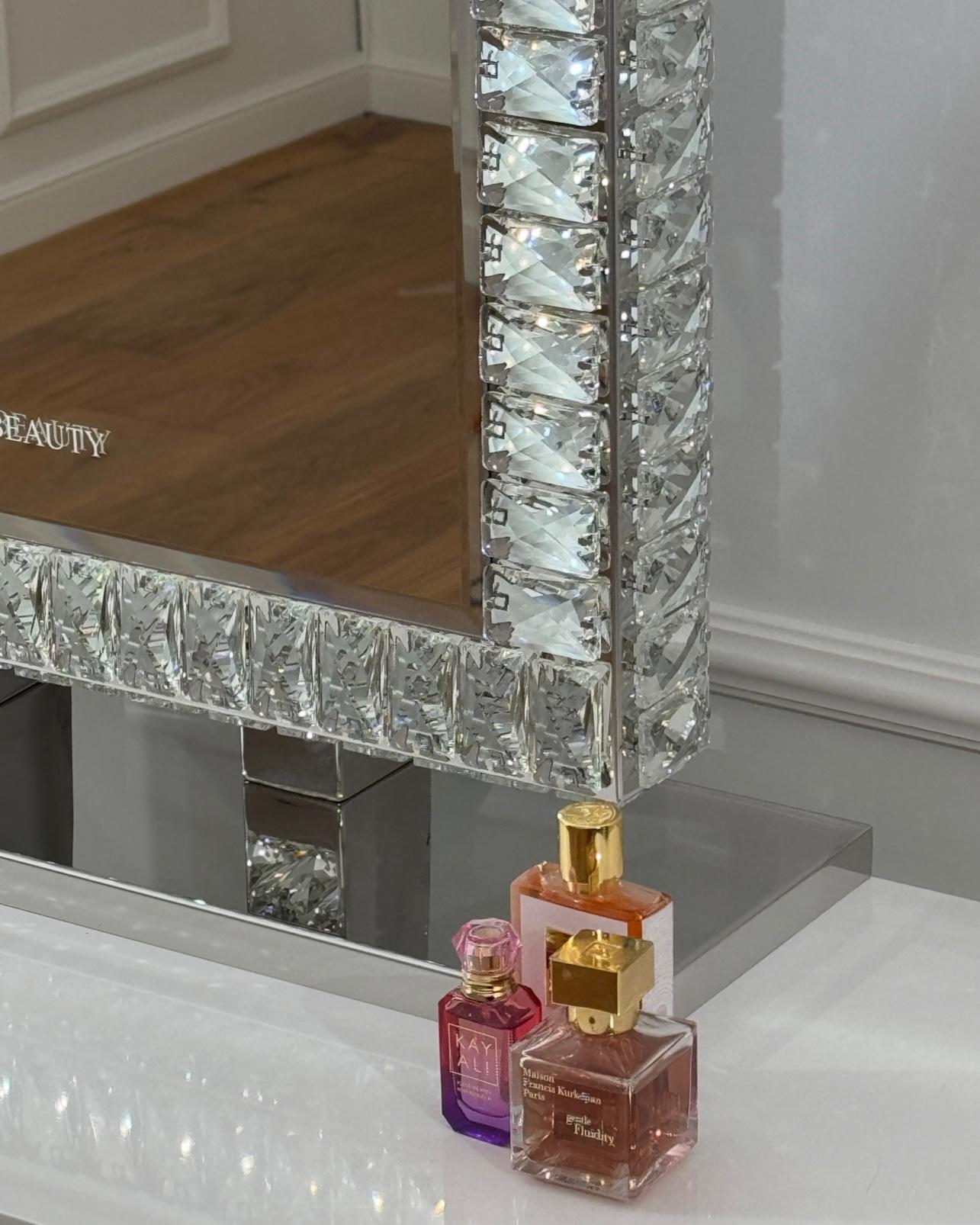 The Yasmin mirror
