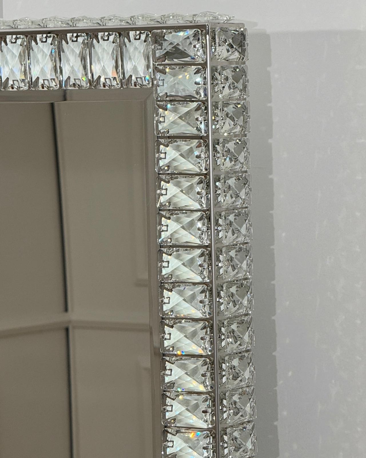 The Leila mirror