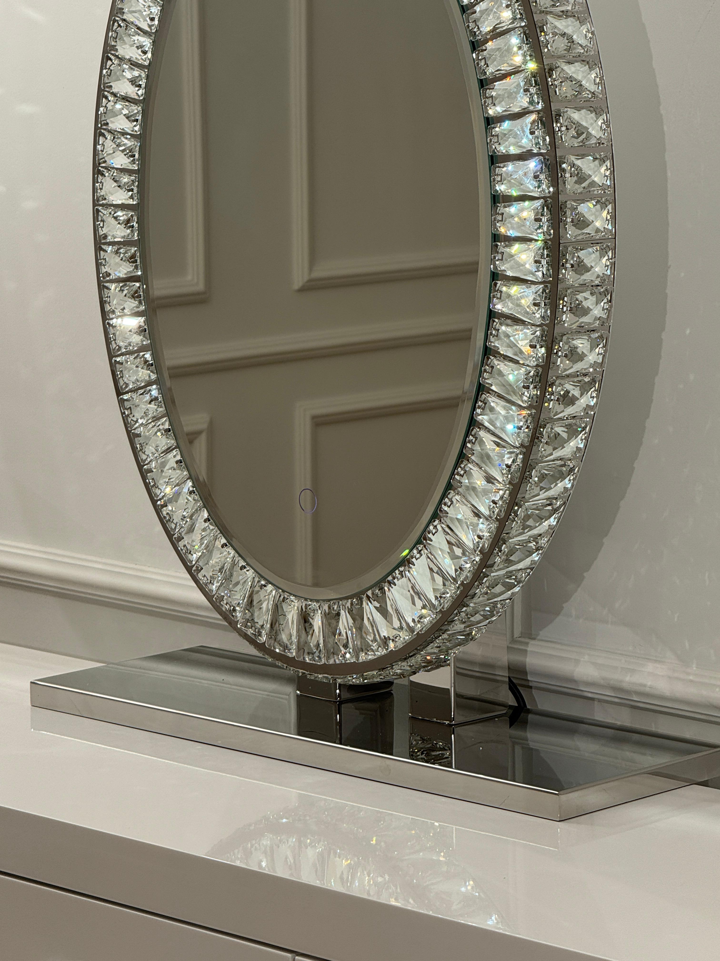 The Huda XL mirror