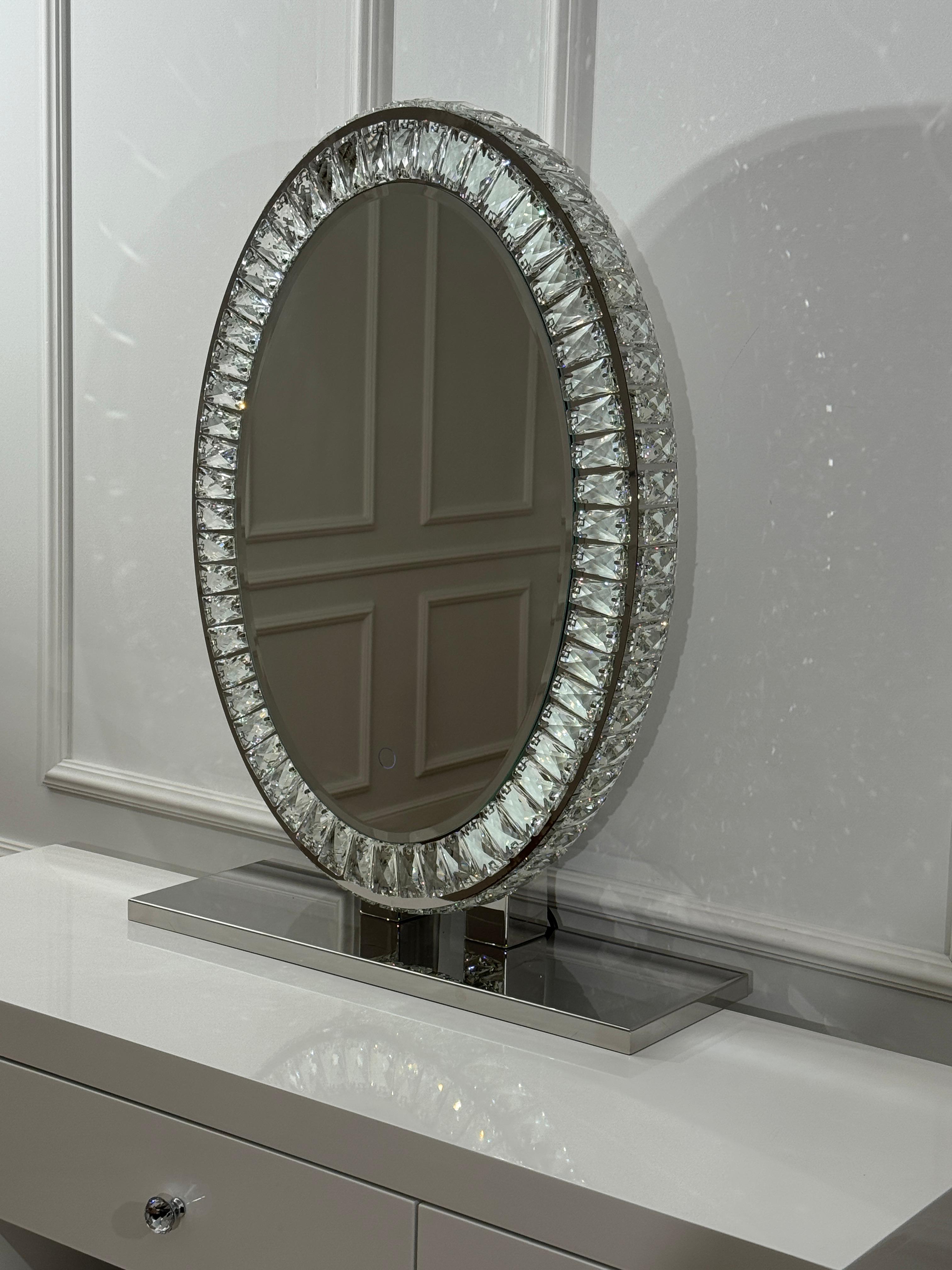 The Huda XL mirror